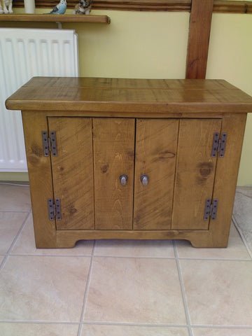 real solid wood rustic plank pine 2 doors tv cabinet stand / entertainment unit